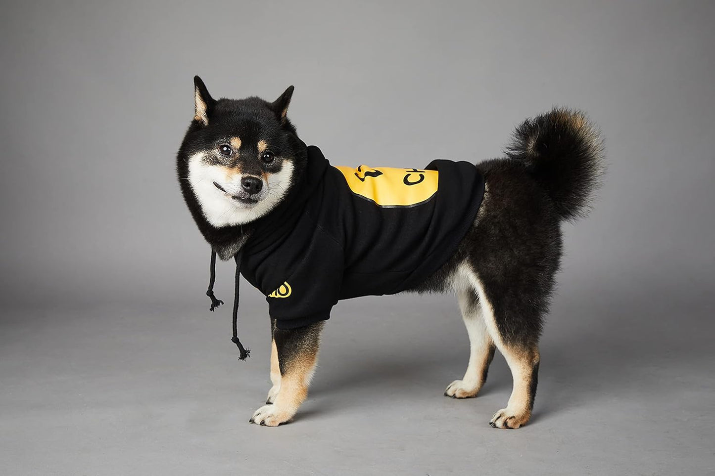 "Smiley Face Dog Hoodie – Stylish Cotton Sweatshirt for Dogs & Cats, Cozy Pet Outfit for Small to Large Breeds (2XL, Black)"
