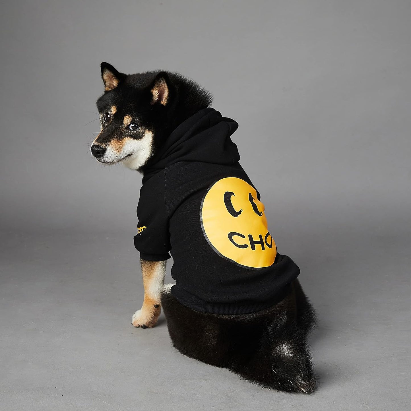 "Smiley Face Dog Hoodie – Stylish Cotton Sweatshirt for Dogs & Cats, Cozy Pet Outfit for Small to Large Breeds (2XL, Black)"